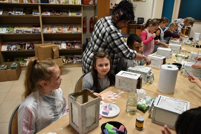  Robili świąteczne lampiony  