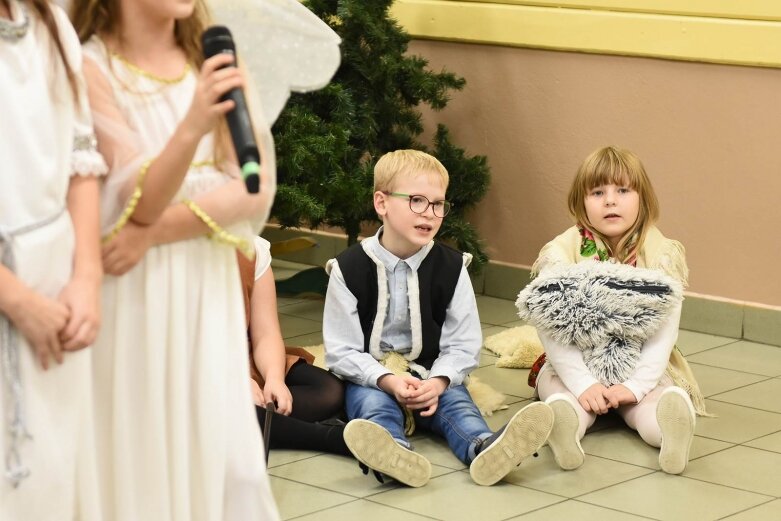  Urodzeni aktorzy! Pierwszaki w świątecznych rolach  