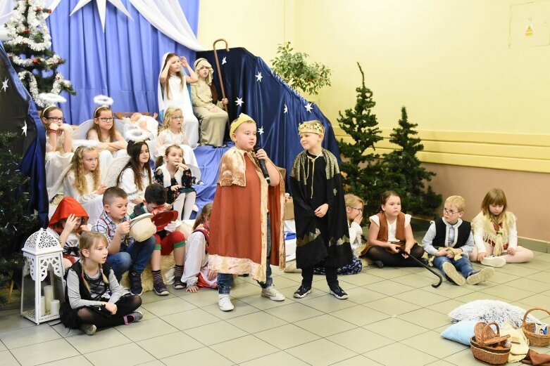  Urodzeni aktorzy! Pierwszaki w świątecznych rolach  