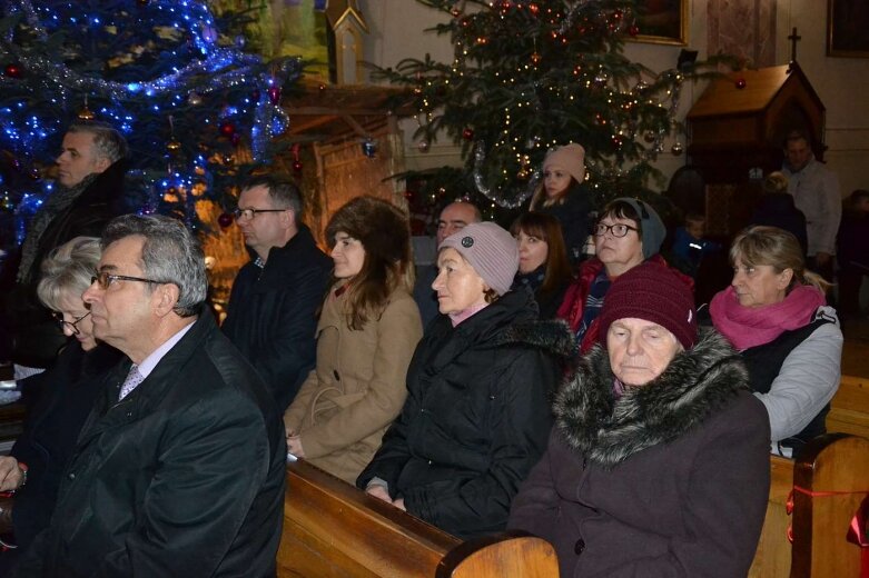  Najpiękniejsze kolędy zabrzmiały w mszczonowskim kościele 