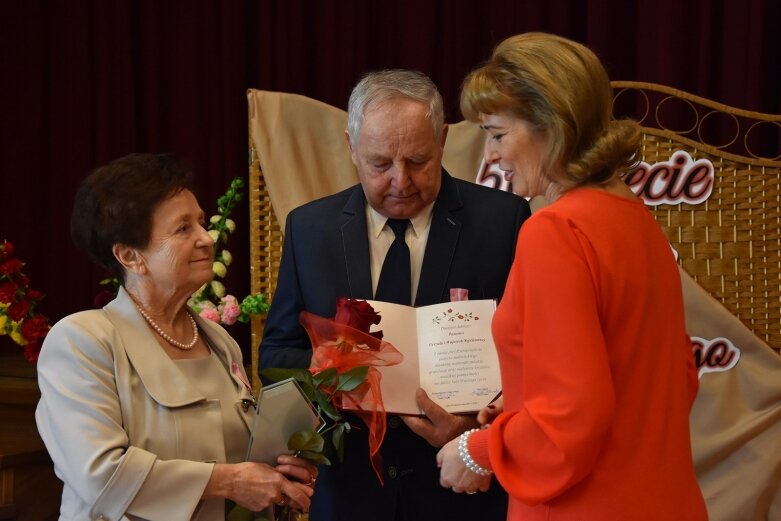  Medale za 50 lat pożycia małżeńskiego [ZDJĘCIA] 