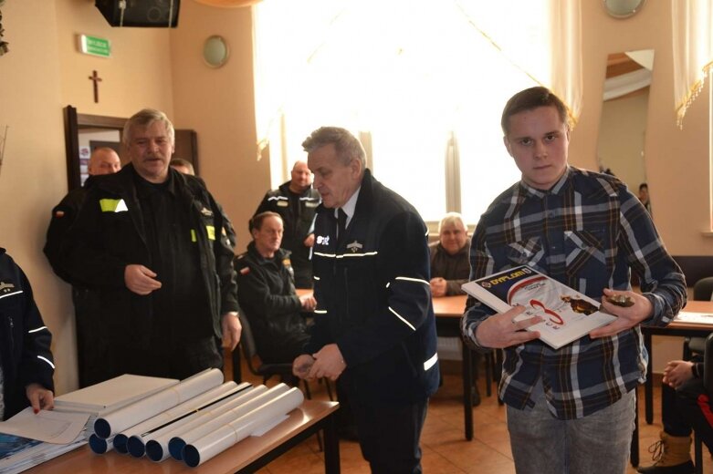  Druhenki najlepsze. Wysoki poziom konkursu wiedzy pożarniczej w gminie Mszczonów 