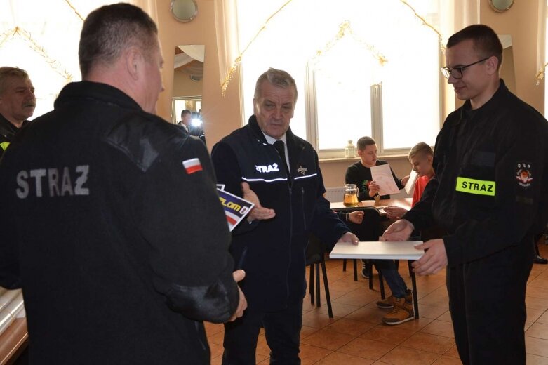  Druhenki najlepsze. Wysoki poziom konkursu wiedzy pożarniczej w gminie Mszczonów 