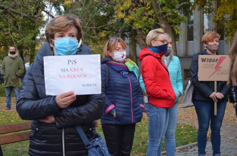  Rawa Mazowiecka: „Jarosław kobiety zostaw...”. Protestowały nie tylko panie  