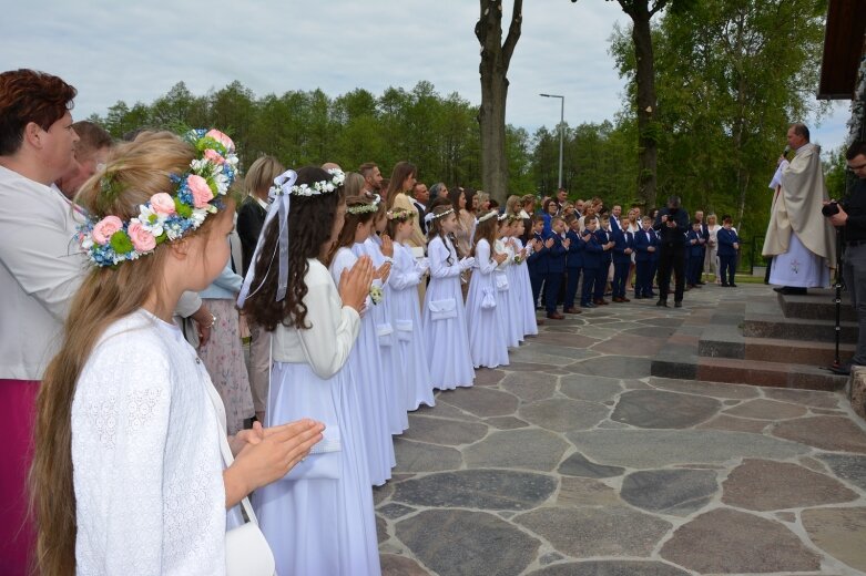  Pierwsza komunia w Słupi 