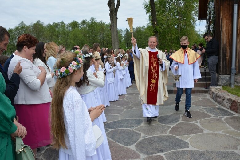  Pierwsza komunia w Słupi 