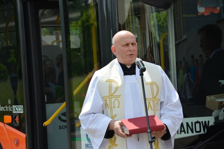  Elektryczny autobus oficjalnie rusza w drogę 