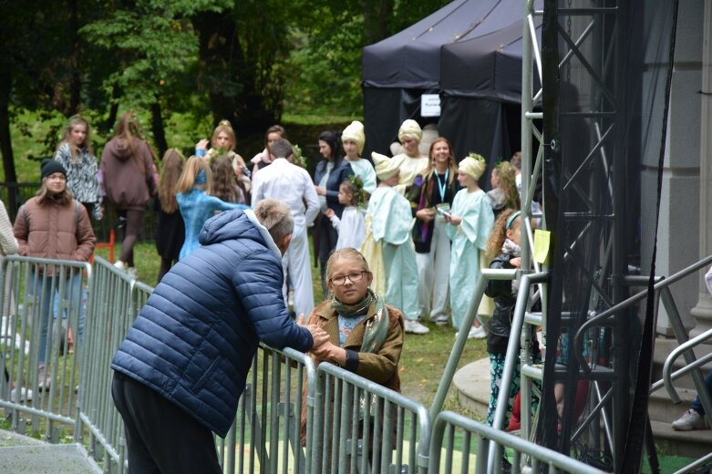  Na parkowej scenie wystąpili młodzi skierniewiccy artyści 