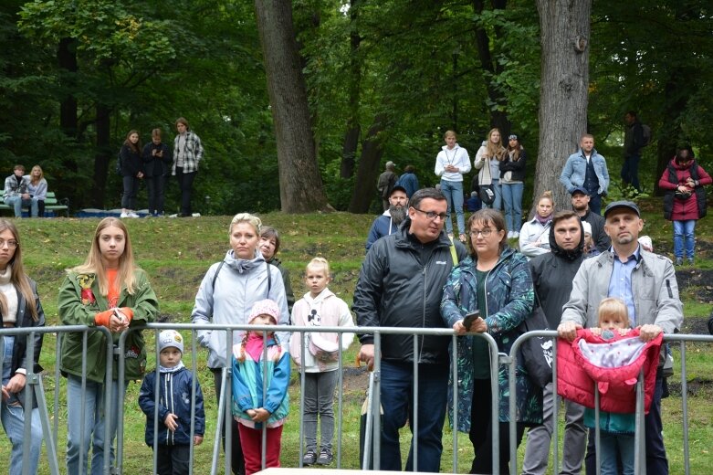  Na parkowej scenie wystąpili młodzi skierniewiccy artyści 