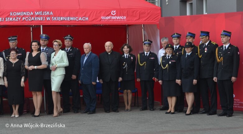  30-lecia Państwowej Straży Pożarnej w Skierniewicach połączone z Dniem Strażaka 