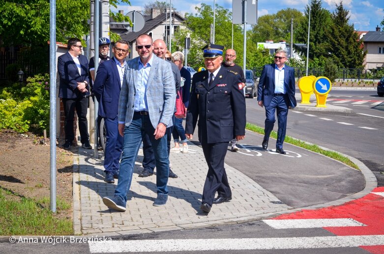  Zbudowany pięć miesięcy przed terminem. Kierowcy przejechali wiaduktem nad torami 