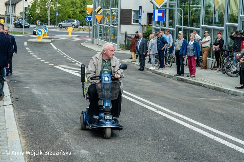  Zbudowany pięć miesięcy przed terminem. Kierowcy przejechali wiaduktem nad torami 