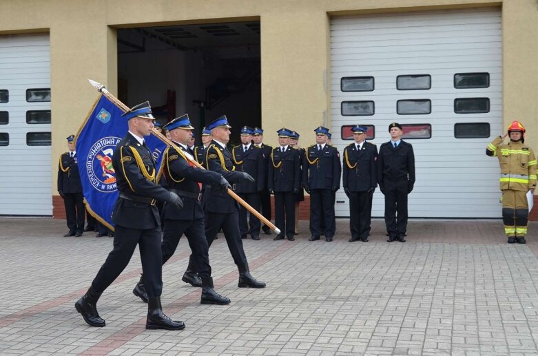  Odznaczenia i awanse dla rawskich strażaków  