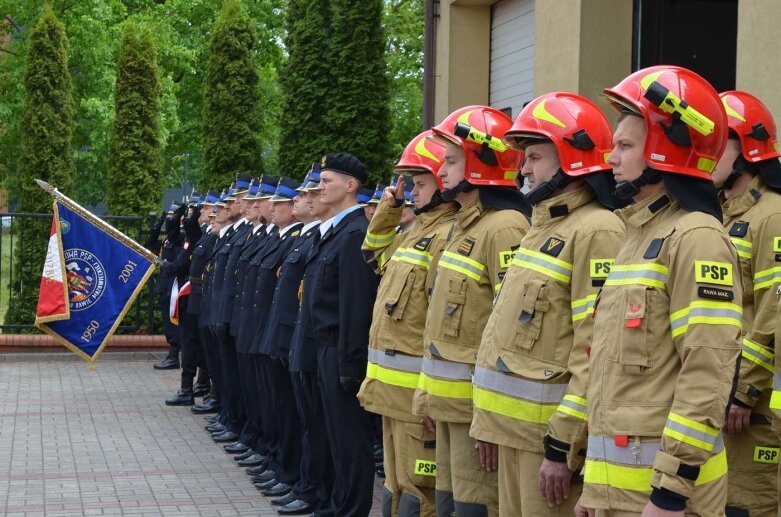  Odznaczenia i awanse dla rawskich strażaków  