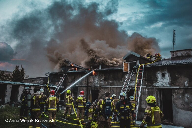  Pożar w centrum Skierniewic 