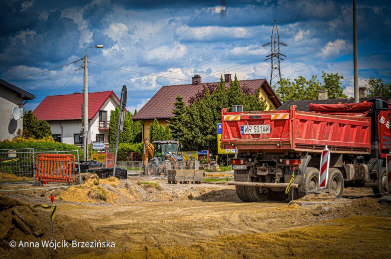  Skierniewice: Do końca czerwca rondo ul. Skłodowskiej z Czerwoną będzie gotowe 