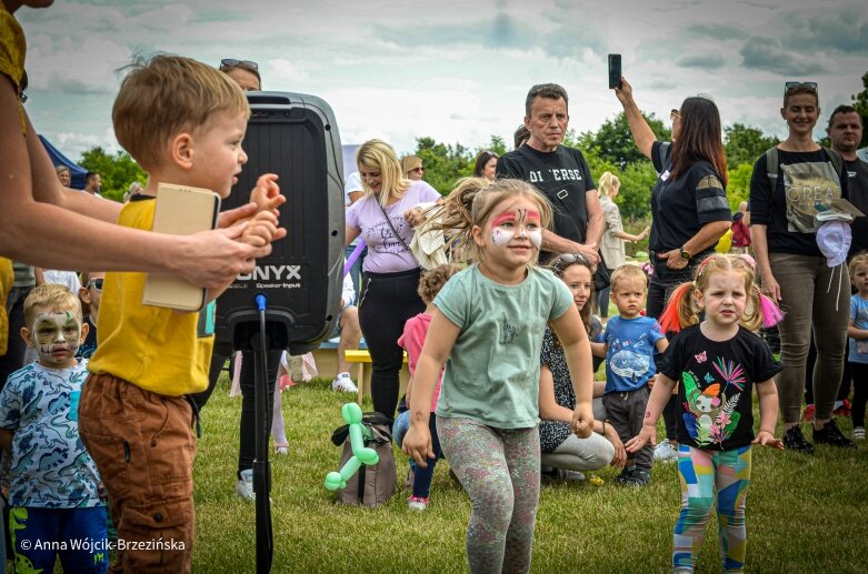  Gangnam style w żłobku. Rodzinny piknik jakiego Skierniewice nie widziały 