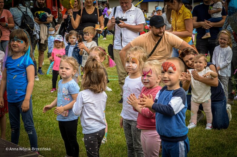  Gangnam style w żłobku. Rodzinny piknik jakiego Skierniewice nie widziały 