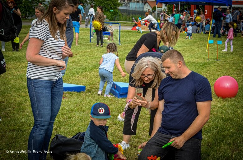  Gangnam style w żłobku. Rodzinny piknik jakiego Skierniewice nie widziały 