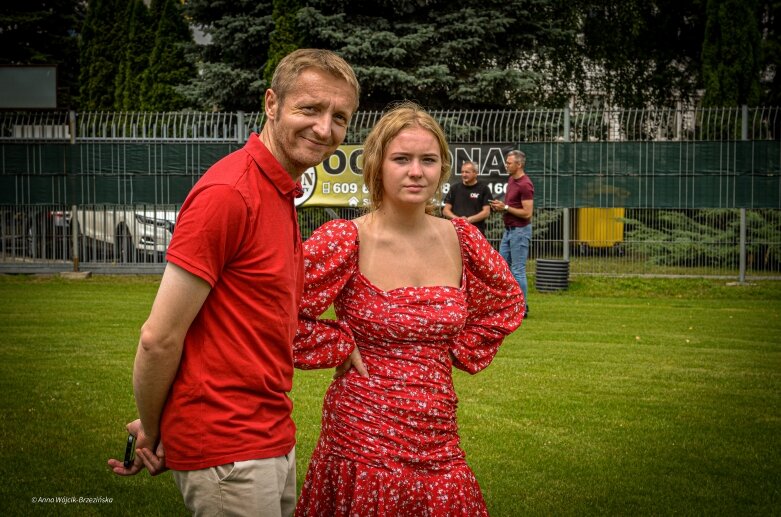  Umowa podpisana. Mirbud przebuduje miejski stadion w Skierniewicach 