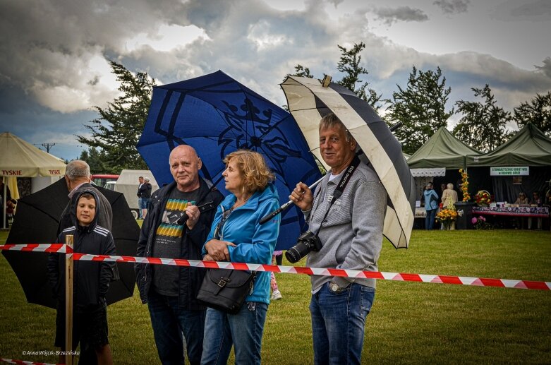  Turniej sołectw w gminie Skierniewice. Deszcz, śmiech do łez i fantastyczna zabawa! 