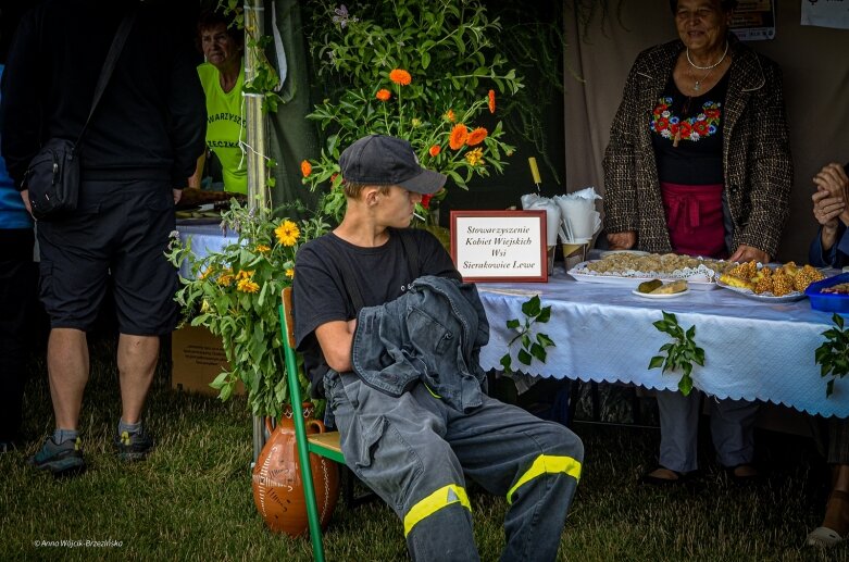  Bitwa regionów w powiecie skierniewickim. Panie z Lnisna uwiodły...podniebienia jury 