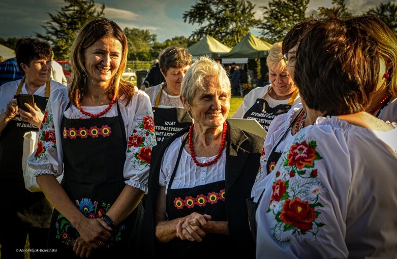  Bitwa regionów w powiecie skierniewickim. Panie z Lnisna uwiodły...podniebienia jury 