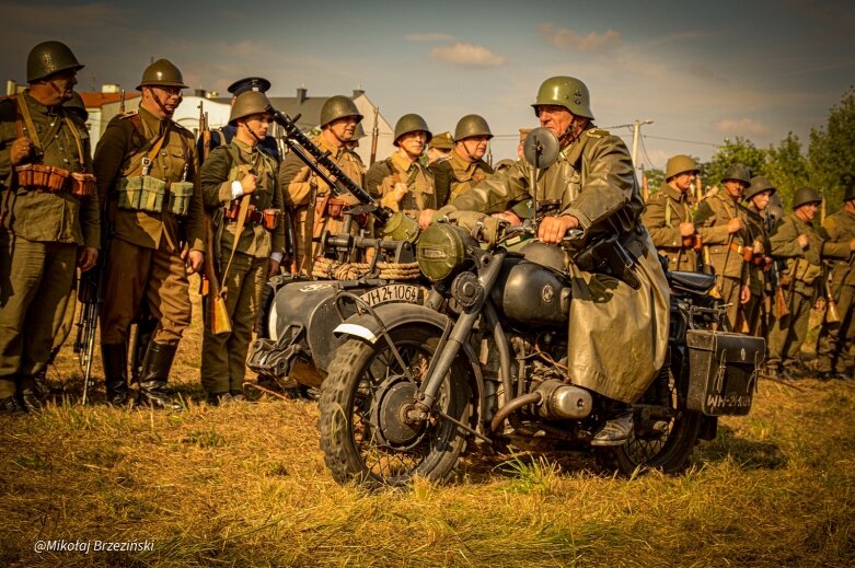  Widowisko historyczne w Skierniewicach. Rekonstrukcja bitwy pod Przyłękiem 