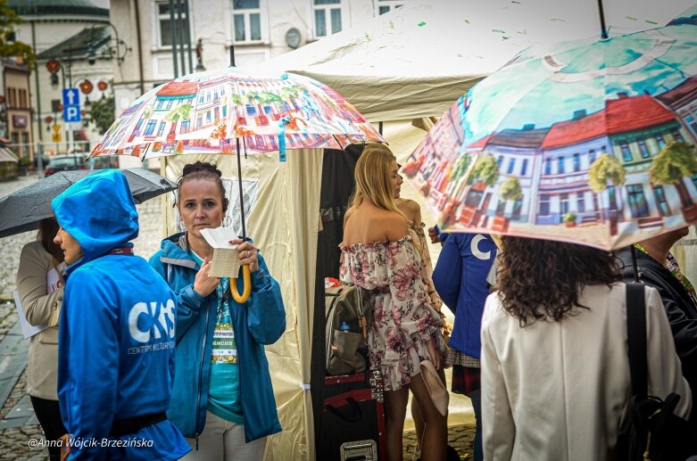   Na zapleczu wyborów Miss Polonia Skierniewic 