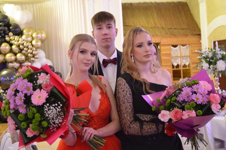  Studniówka maturzystów z ZS w Mszczonowie  