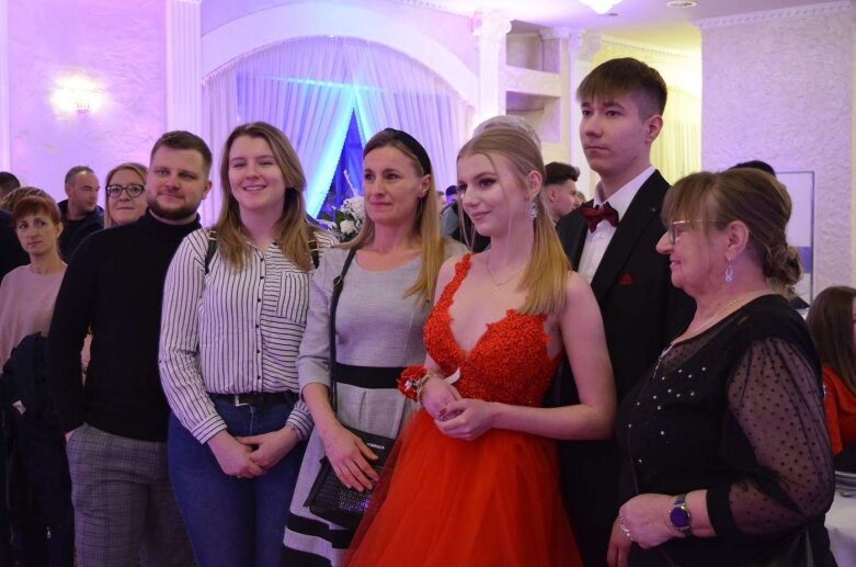  Studniówka maturzystów z ZS w Mszczonowie  