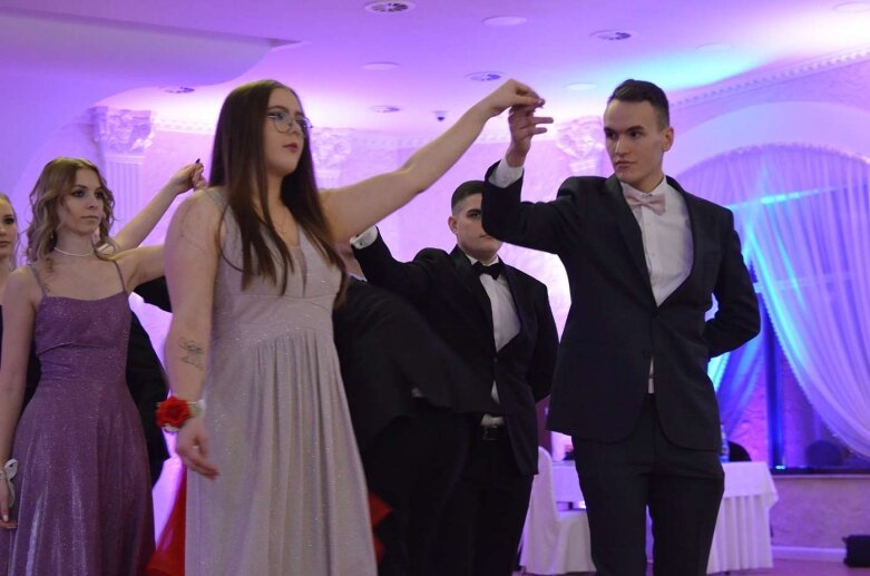  Studniówka maturzystów z ZS w Mszczonowie  