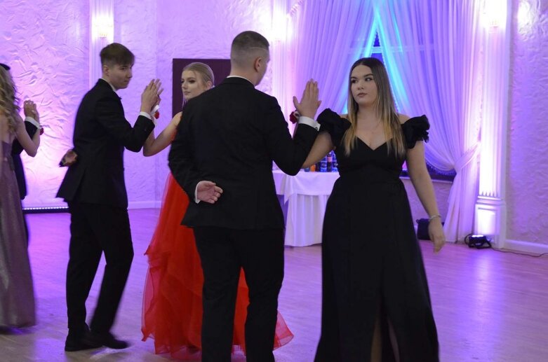  Studniówka maturzystów z ZS w Mszczonowie  