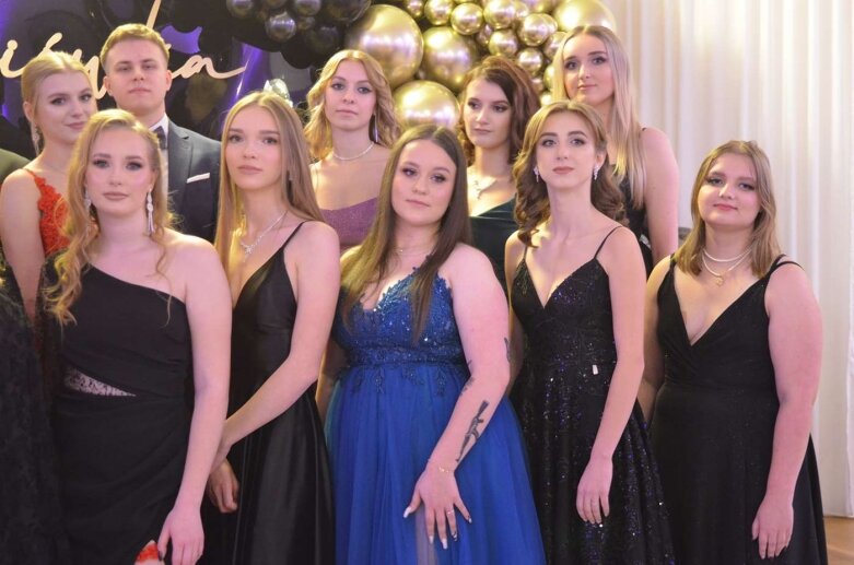  Studniówka maturzystów z ZS w Mszczonowie  