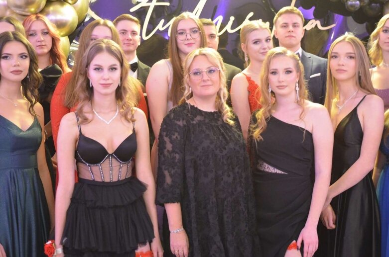  Studniówka maturzystów z ZS w Mszczonowie  