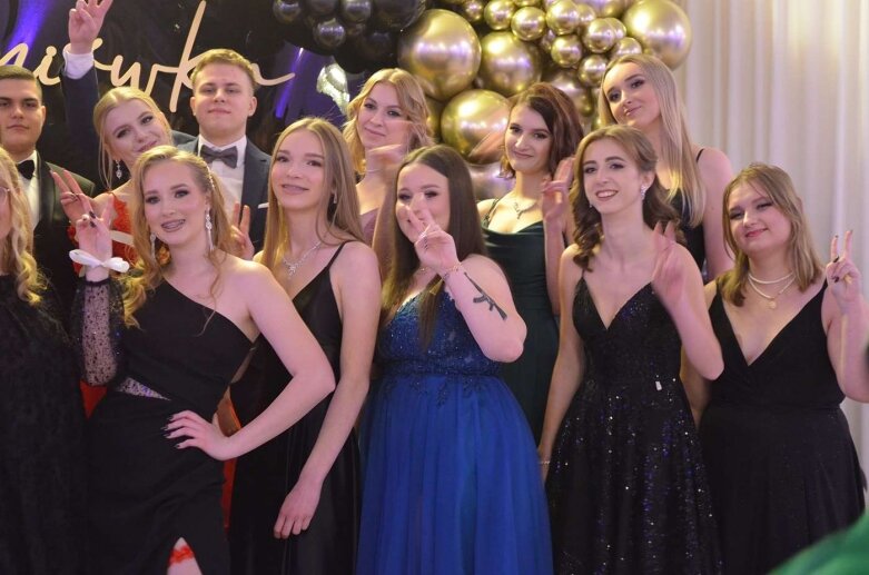  Studniówka maturzystów z ZS w Mszczonowie  