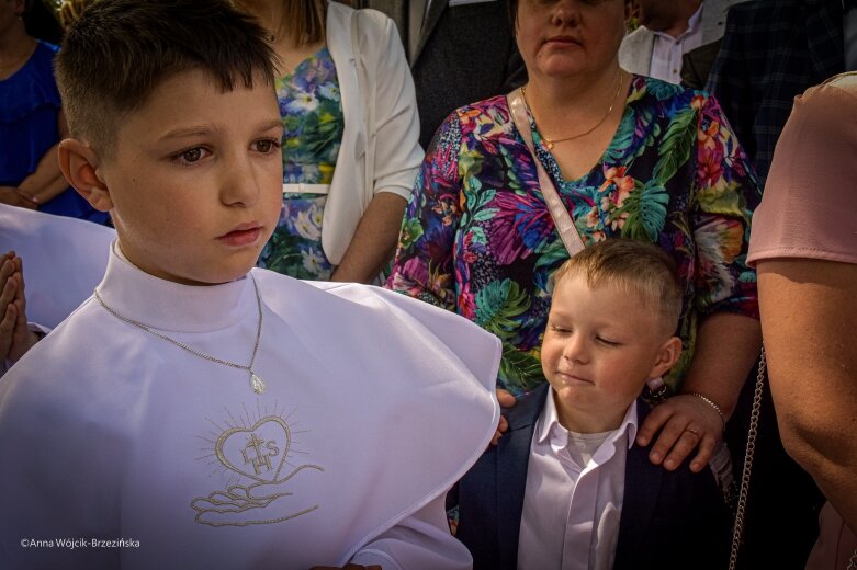 Święto rodzin w Bolimowie. Dzieci przystąpiły do pierwszej komunii