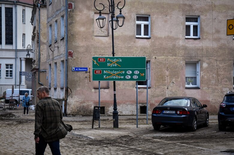 Myśliwi pomagają. Konwój dojechał do Głuchołaz