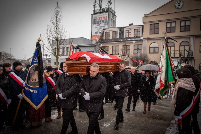 Mieszkańcy Mszczonowa pożegnali Józefa Grzegorza Kurka