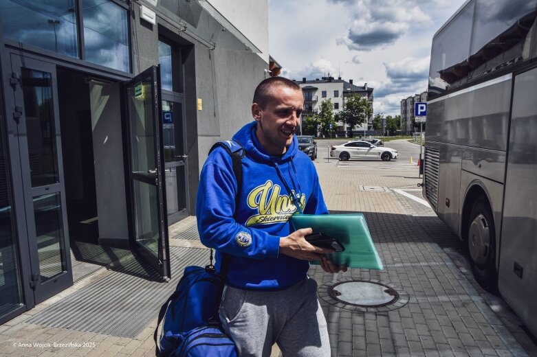  Unia Skierniewice jedną nogą w II lidze 