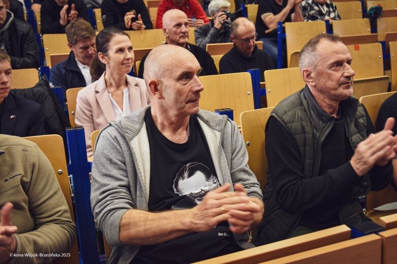  Biskup pod ostrzałem społeczników. Czy Centrum Integracji Cudzoziemców powstanie w Skierniewicach? 