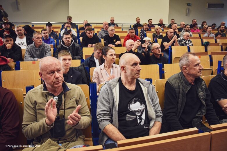  Biskup pod ostrzałem społeczników. Czy Centrum Integracji Cudzoziemców powstanie w Skierniewicach? 