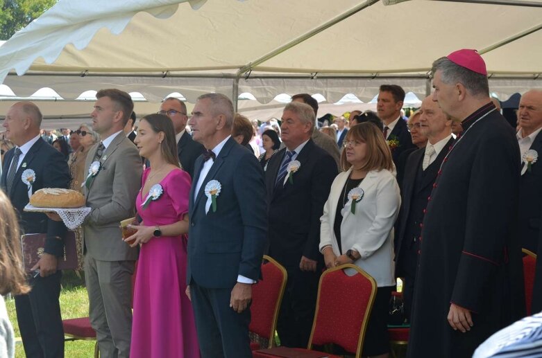  Powiatowe Święto Plonów w Starej Rawie  