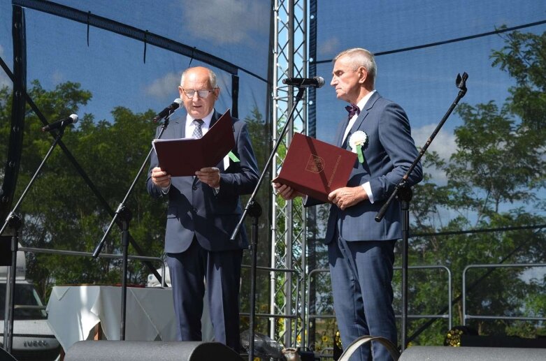  Powiatowe Święto Plonów w Starej Rawie  