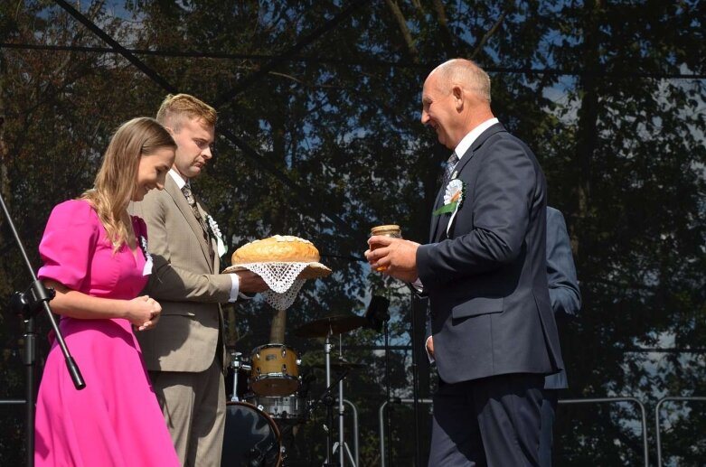  Powiatowe Święto Plonów w Starej Rawie  