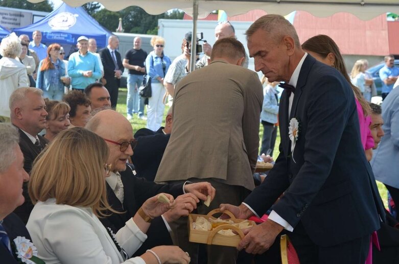 Powiatowe Święto Plonów w Starej Rawie  
