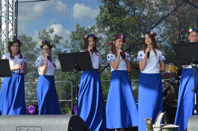  Powiatowe Święto Plonów w Starej Rawie  