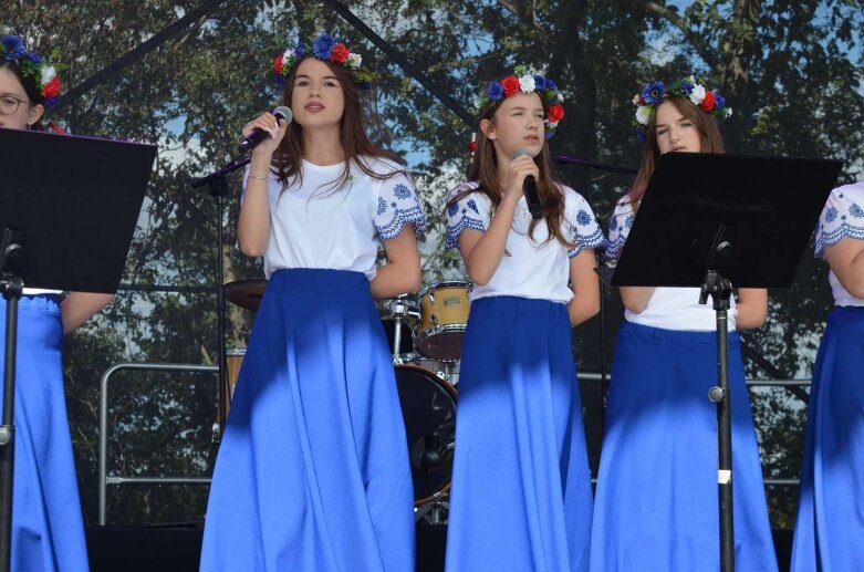  Powiatowe Święto Plonów w Starej Rawie  