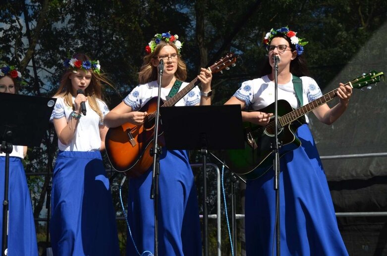  Powiatowe Święto Plonów w Starej Rawie  