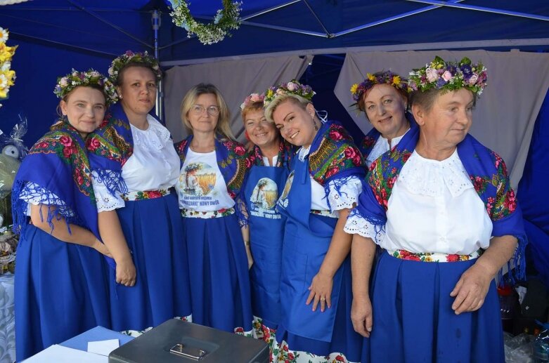  Powiatowe Święto Plonów w Starej Rawie  